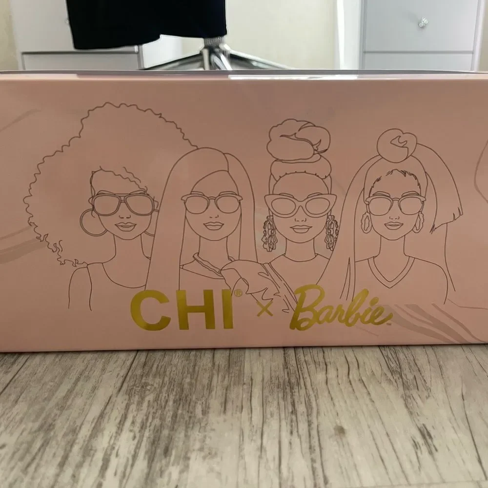 NWT CHI x Barbie Titanium 1.25” Triple Barrel Deep Waver - Picture 3 of 8